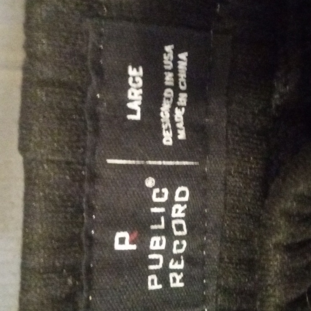 Shorts - Picture 3 of 3